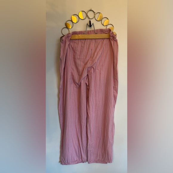 SOLD Lauren Ralph Lauren Size Large Pink Stripe Pajama 2Piece Capri Set Monogram - Picture 4 of 13